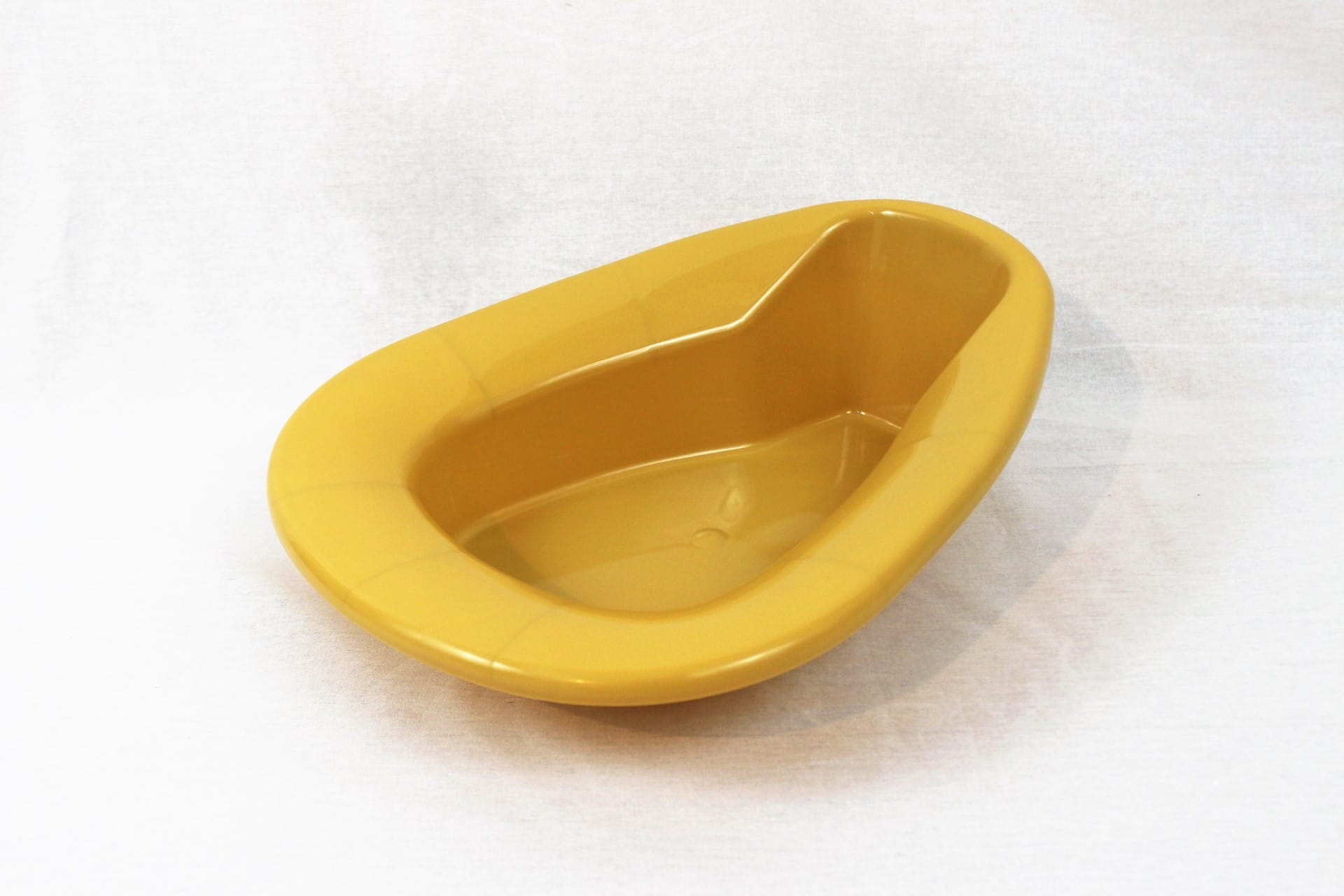 GP21003 - Stackable Commode Bedpan